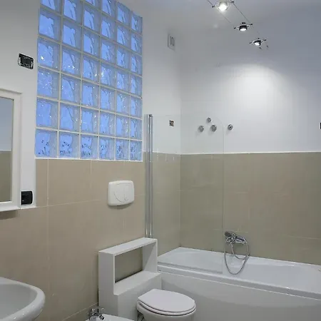 Savoia & Cavour _ Premium Signature _ 3* Bari